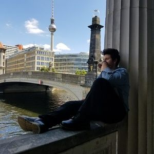 Meet your Posher, Roy